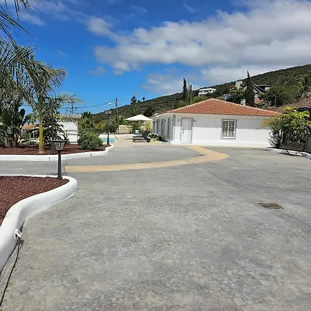 ヴィラ La Paz Con Piscina Y Yacuzzy Integrado アデヘ